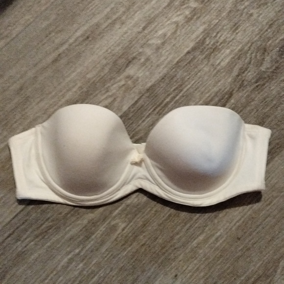 Victoria's Secret Other - Victoria’s Secret Body by Victoria Strapless Bra 34 A